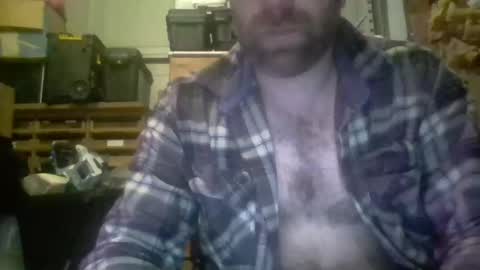 Xploringus online show from 12-14-25, 04:12