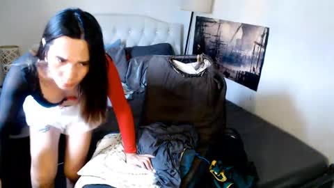 Snapshot of xqueenyasiandomcumx chatting on 06-08-26, 01:28 address me as QUEEN NINA A Little Bit of ANGELIC FACE with a Wild Demonic Side online show from 06-08-26, 01:28
