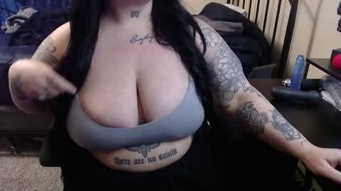 Snapshot of xrileyschembri chatting on 12-28-24, 12:04 xorileyschembri online show from 12-28-24, 12:04