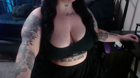 Snapshot of xrileyschembri chatting on 02-08-25, 01:22 xorileyschembri online show from 02-08-25, 01:22