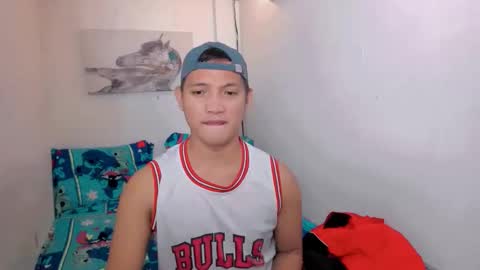 Snapshot of xsebastian19 chatting on 12-16-25, 11:43 xsebastian19 online show from 12-16-25, 11:43