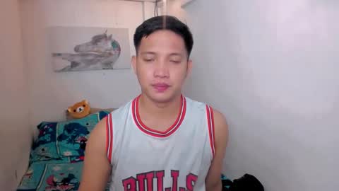 xsebastian19 online show from 04-28-26, 05:18