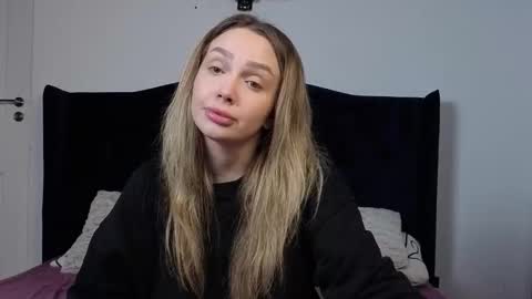 AnnaMaee online show from 02-25-26, 10:19