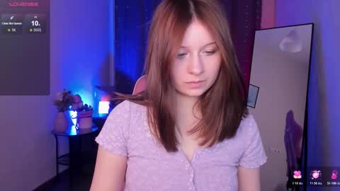 Snapshot of xshybabyflorax chatting on 02-27-26, 01:44 Enny baby online show from 02-27-26, 01:44