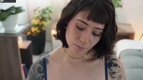 Blue online show from 06-19-26, 07:50
