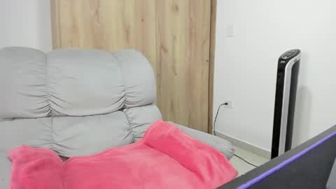 Hellen Sofia instagram hellen5546 online show from 04-14-26, 02:01