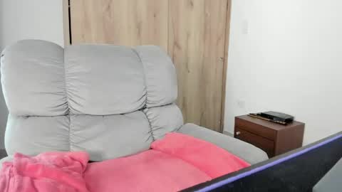 Hellen Sofia instagram hellen5546 online show from 05-10-26, 08:25