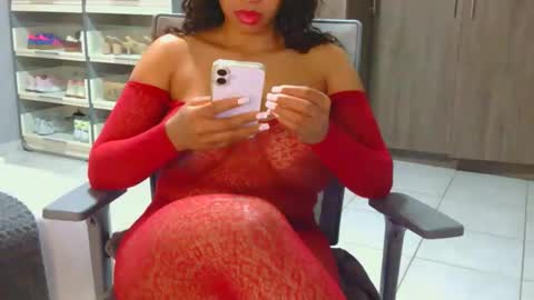 Snapshot of xspiketeex chatting on 12-20-25, 04:41 spykeXtee online show from 12-20-25, 04:41