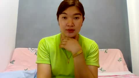 Snapshot of xsweetiemajax chatting on 11-13-25, 12:09 HI IM PAULINE online show from 11-13-25, 12:09