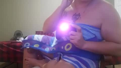 Snapshot of xsweetxgirl27x chatting on 10-10-25, 02:54 xsweetxgirl27x online show from 10-10-25, 02:54