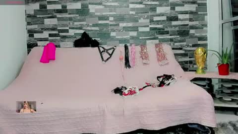 Femboy Exotic online show from 07-07-26, 06:47