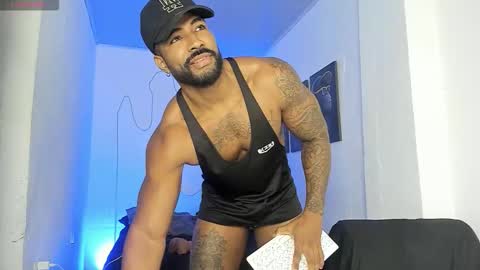 Stipp3r online show from 10-23-25, 01:43