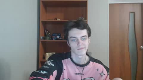 traqqq online show from 11-25-25, 08:31