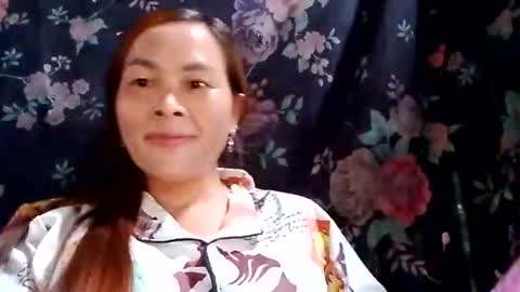 Snapshot of xuxulove00 chatting on 10-01-25, 04:51 xuxulove00 online show from 10-01-25, 04:51