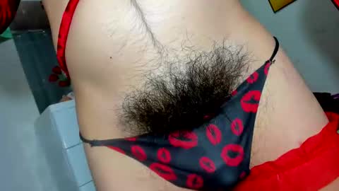 Hairy Queen Valentina online show from 12-18-24, 10:19