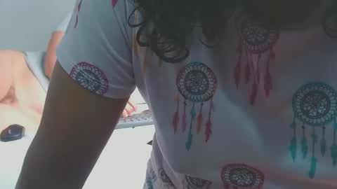 Gabriela and Camila online show from 02-23-25, 03:40