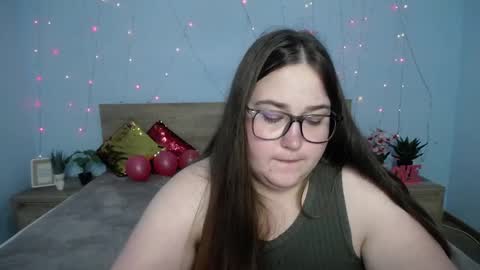 Snapshot of xx_daniella_xx chatting on 01-25-25, 06:12 xx daniella xx online show from 01-25-25, 06:12