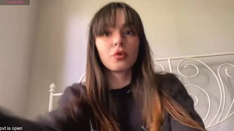 Lily online show from 05-19-26, 11:38