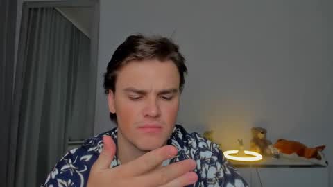 Snapshot of xx_raul_xx_ chatting on 09-22-25, 04:14 raul online show from 09-22-25, 04:14