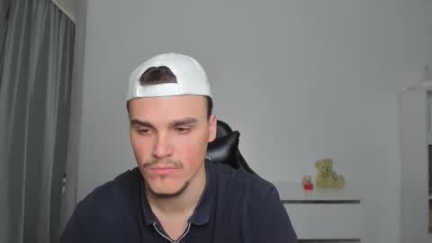 raul online show from 12-23-25, 07:28