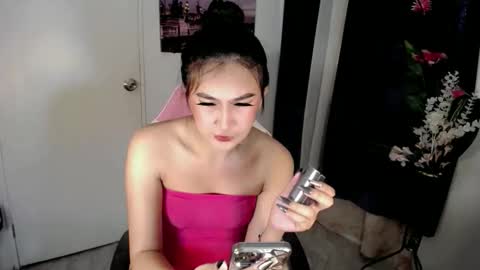 Snapshot of xxbeatrice69xx chatting on 11-04-25, 06:34 Xxbeatrice69Xx online show from 11-04-25, 06:34