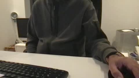 Snapshot of xxberlin_1976xx chatting on 12-19-24, 07:40 Sally Alex online show from 12-19-24, 07:40