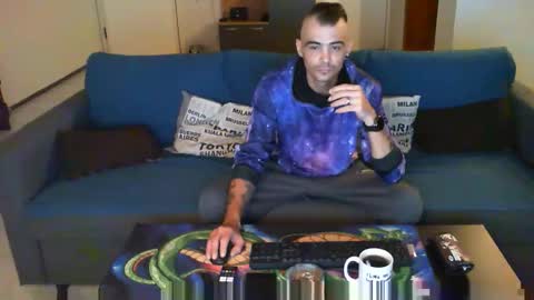 xXBooba ValentinoXx online show from 10-01-25, 03:01