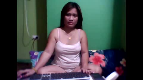 Snapshot of xxchuchuxx chatting on 06-11-26, 02:48 xxchuchuxx online show from 06-11-26, 02:48