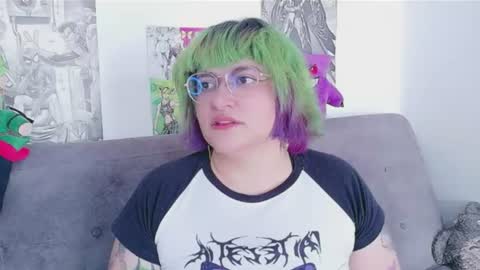 Snapshot of xxgreengoodxx chatting on 06-09-26, 05:35 xxgreengoodxx online show from 06-09-26, 05:35
