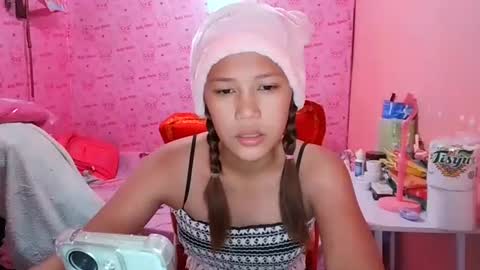 Snapshot of xxhottieprincess chatting on 03-03-25, 02:04 xxhottieprincess online show from 03-03-25, 02:04