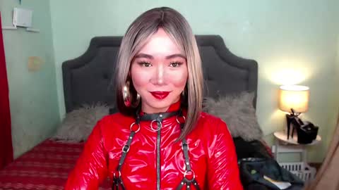 Snapshot of xxkagura_hugecock_69xx chatting on 12-01-24, 10:53 Kagura online show from 12-01-24, 10:53
