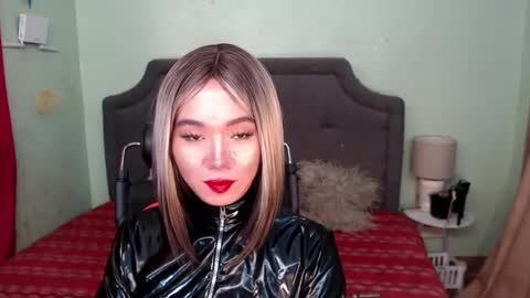Snapshot of xxkagura_hugecock_69xx chatting on 12-17-24, 10:54 Kagura online show from 12-17-24, 10:54