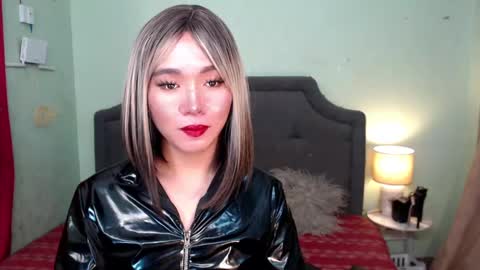 Snapshot of xxkagura_hugecock_69xx chatting on 12-18-24, 02:42 Kagura online show from 12-18-24, 02:42