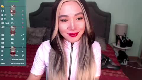 Snapshot of xxkagura_hugecock_69xx chatting on 12-23-24, 12:41 Kagura online show from 12-23-24, 12:41