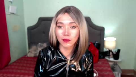 Snapshot of xxkagura_hugecock_69xx chatting on 01-26-25, 02:14 Kagura online show from 01-26-25, 02:14