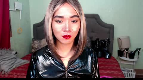 Snapshot of xxkagura_hugecock_69xx chatting on 02-06-25, 11:37 Kagura online show from 02-06-25, 11:37