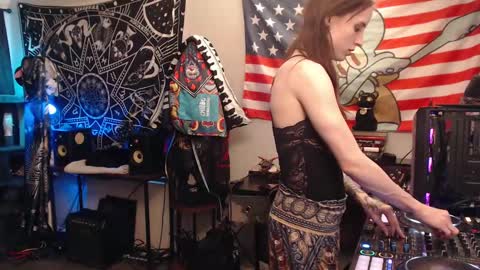 Lilith online show from 09-17-25, 01:51