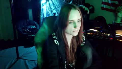 Snapshot of xxlilithmoonxx chatting on 04-30-26, 03:46 Lilith online show from 04-30-26, 03:46