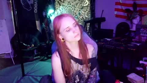 Snapshot of xxlilithmoonxx chatting on 05-24-26, 01:54 Lilith online show from 05-24-26, 01:54
