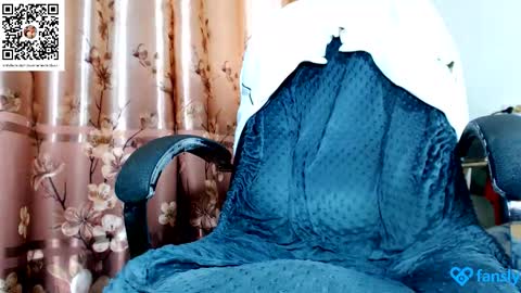 Snapshot of xxmranakondaxx chatting on 01-06-26, 08:23 xxmranakondaxx online show from 01-06-26, 08:23