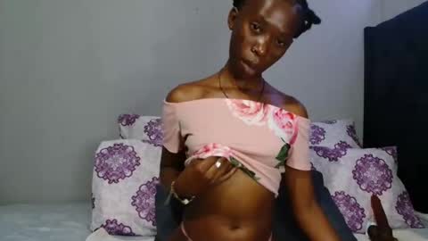 Snapshot of xxsexytalia28 chatting on 10-27-25, 07:07 xxsexytalia28 online show from 10-27-25, 07:07