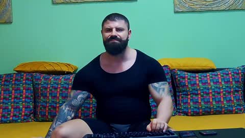 Xtream Leonard online show from 02-04-25, 04:18