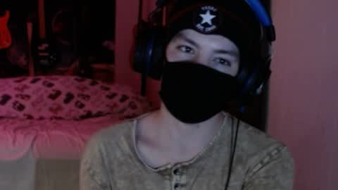 Snapshot of xxwhitefoxx chatting on 06-23-26, 06:00 David Fox online show from 06-23-26, 06:00