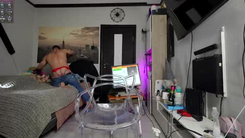     online show from 02-28-26, 02:40