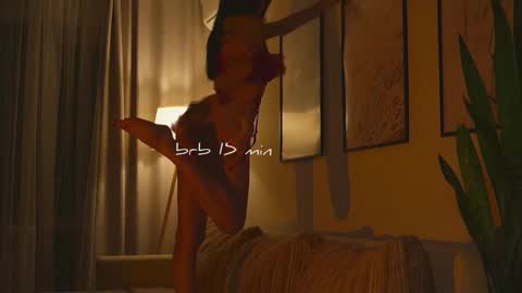 Molly online show from 11-05-25, 10:04