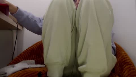 Snapshot of xxxbellalola chatting on 01-16-25, 06:37 Lola online show from 01-16-25, 06:37