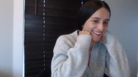 Snapshot of xxxbellalola chatting on 10-20-25, 07:14 Lola online show from 10-20-25, 07:14