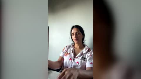 Snapshot of xxxbellalola chatting on 07-20-26, 10:39 Lola online show from 07-20-26, 10:39