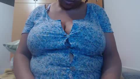Snapshot of xxxbustybabe27x chatting on 02-09-25, 06:26 Ayanda online show from 02-09-25, 06:26