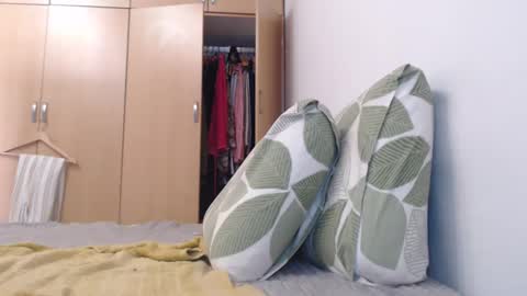 Snapshot of xxxbustybabe27x chatting on 03-03-25, 02:48 Ayanda online show from 03-03-25, 02:48